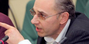 Сумасшедший с бритвой сепаратизма в руке