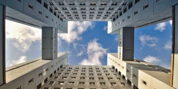 ЗАВТРА: Дискуссия о Доме Советов