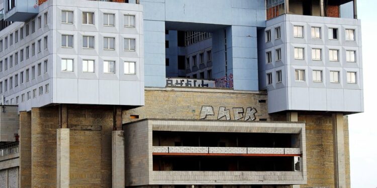 Алиханова призвали к независимой технической экспертизе Дома Советов